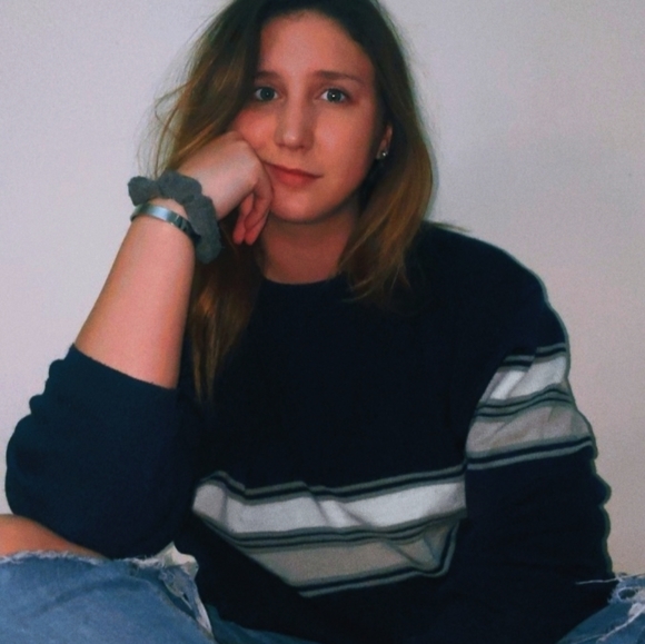 Meet your Posher, Allison - Picture 2 of 3